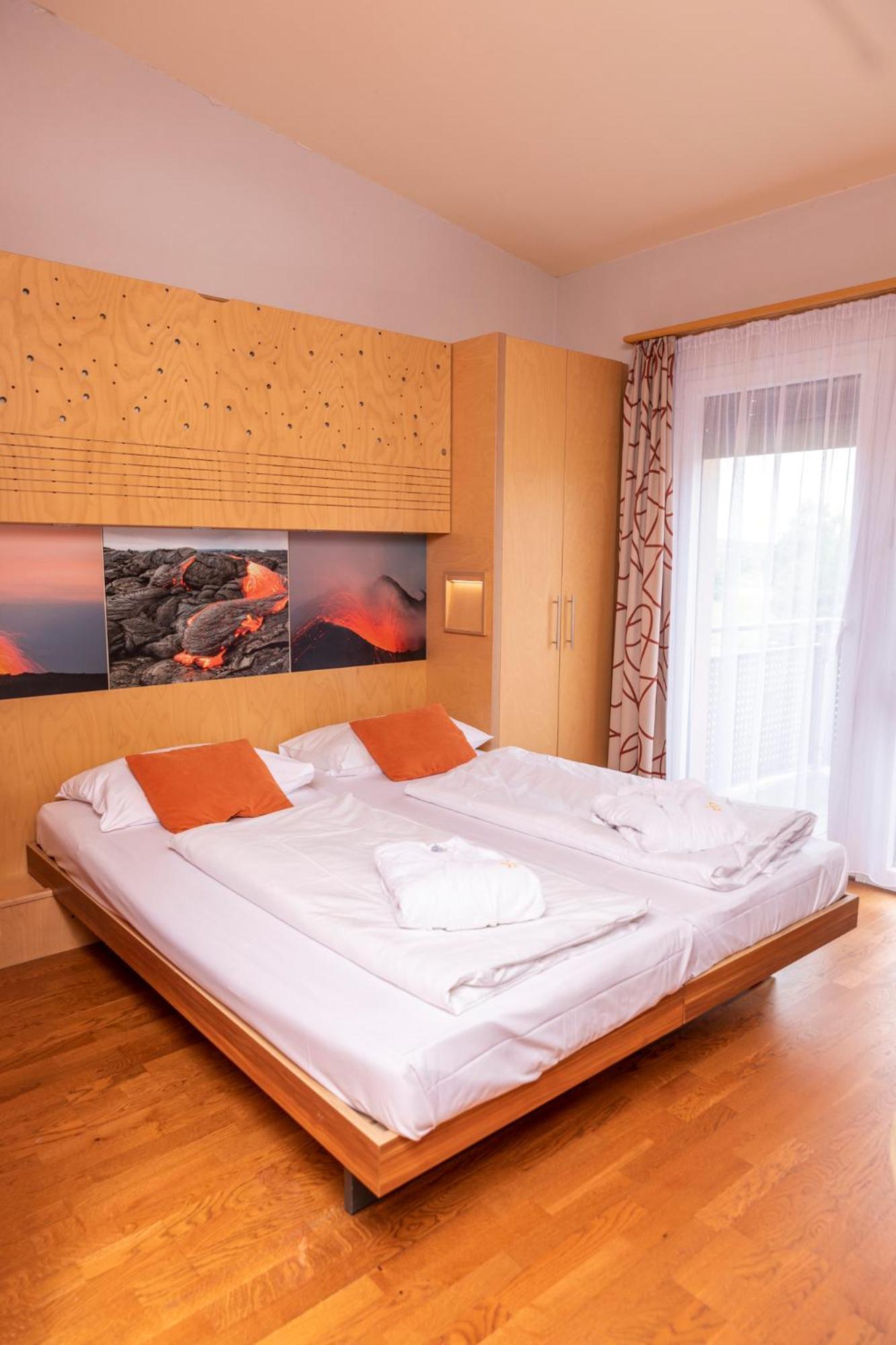 Vulkan Wellness Hotel & Camping Celldömölk Eksteriør bilde