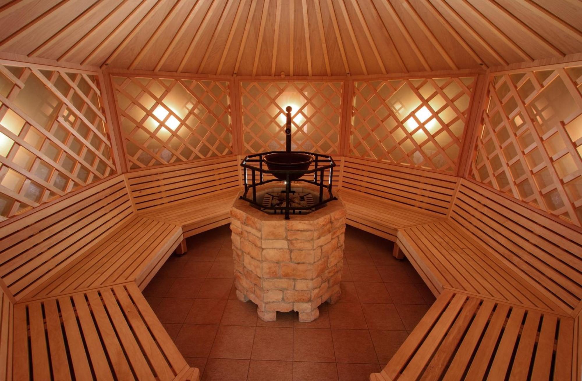 Vulkan Wellness Hotel & Camping Celldömölk Eksteriør bilde