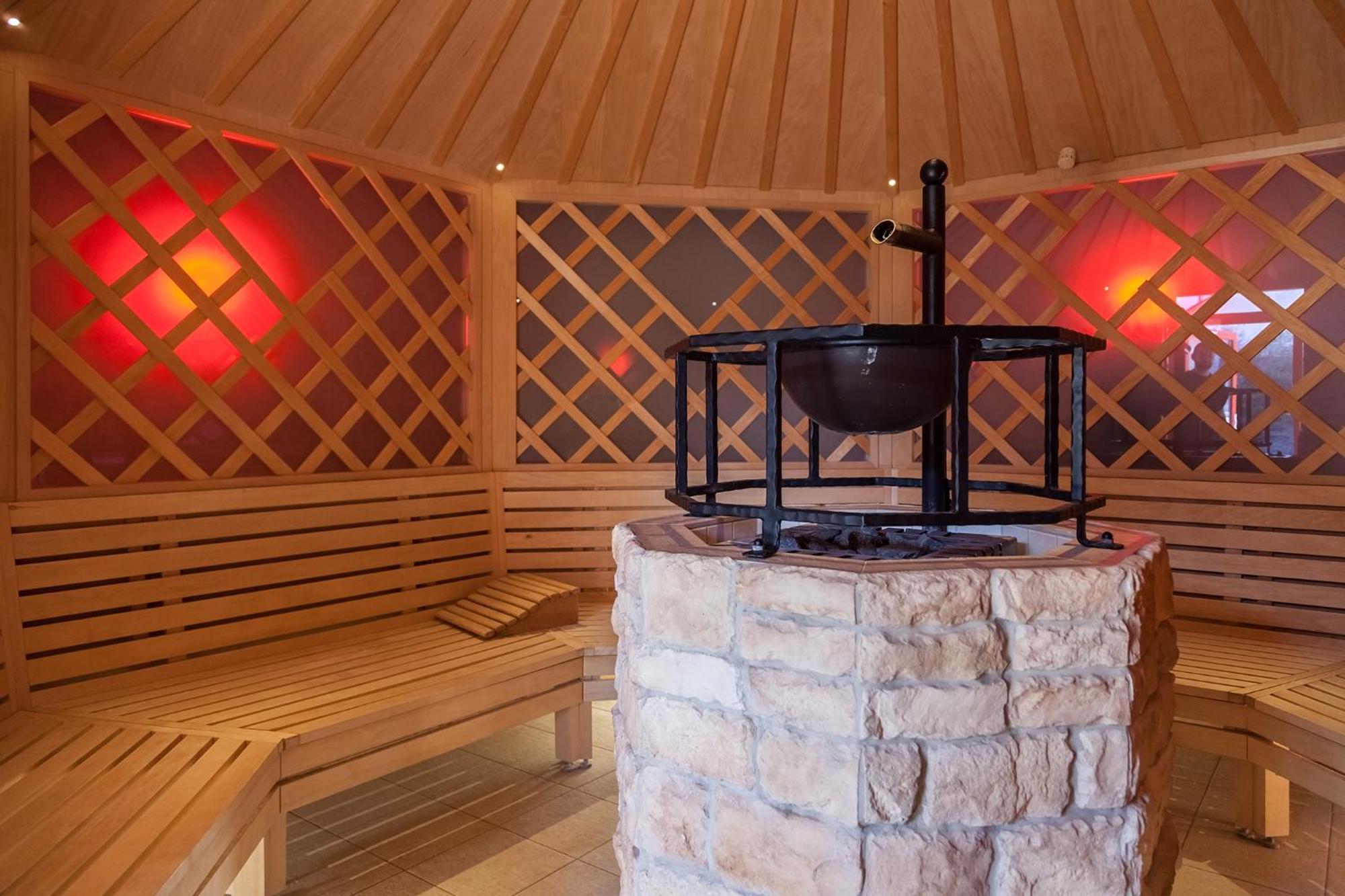 Vulkan Wellness Hotel & Camping Celldömölk Eksteriør bilde