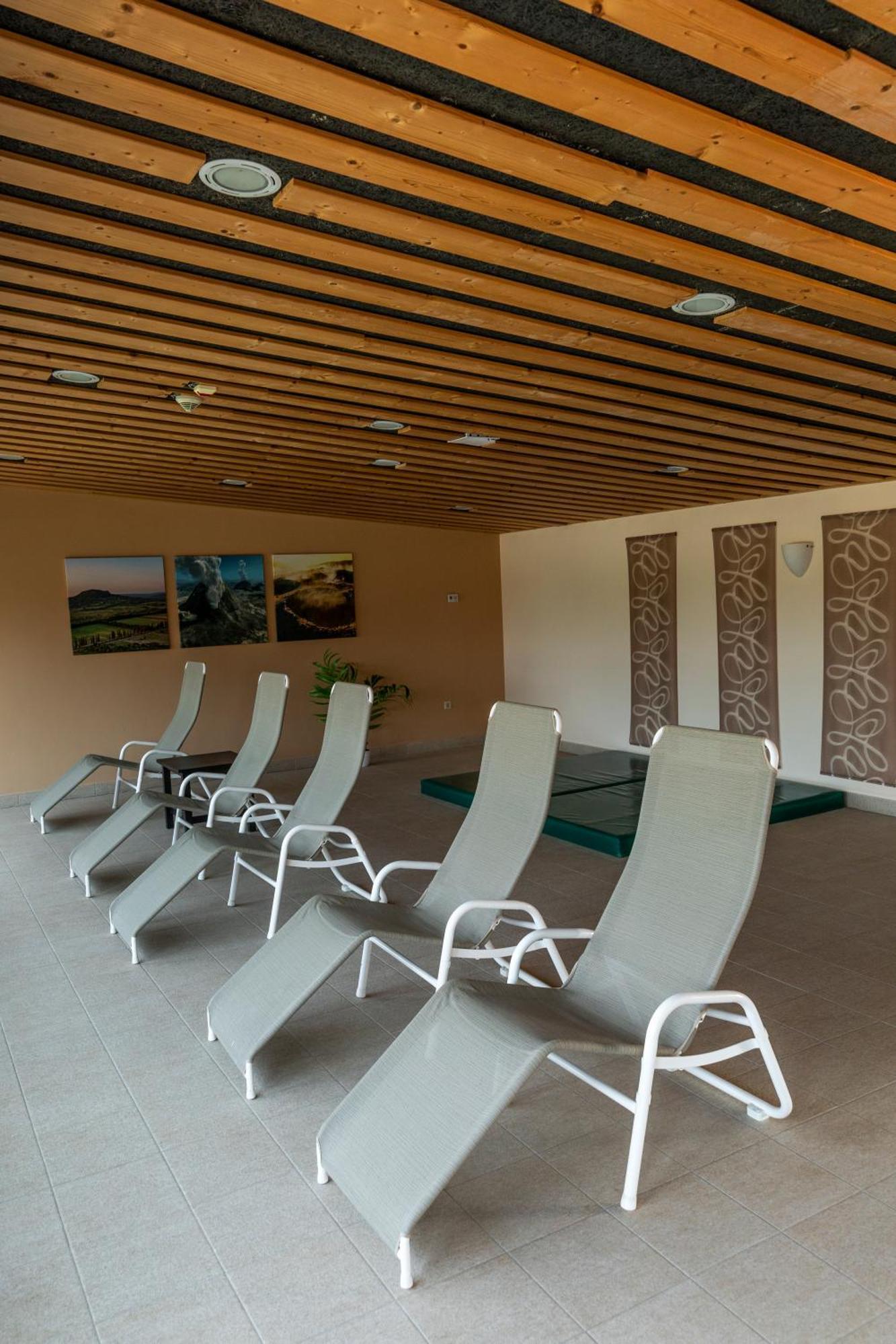 Vulkan Wellness Hotel & Camping Celldömölk Eksteriør bilde