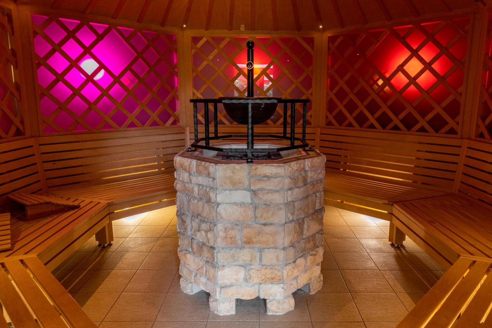Vulkan Wellness Hotel & Camping Celldömölk Eksteriør bilde